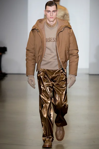 Look 13